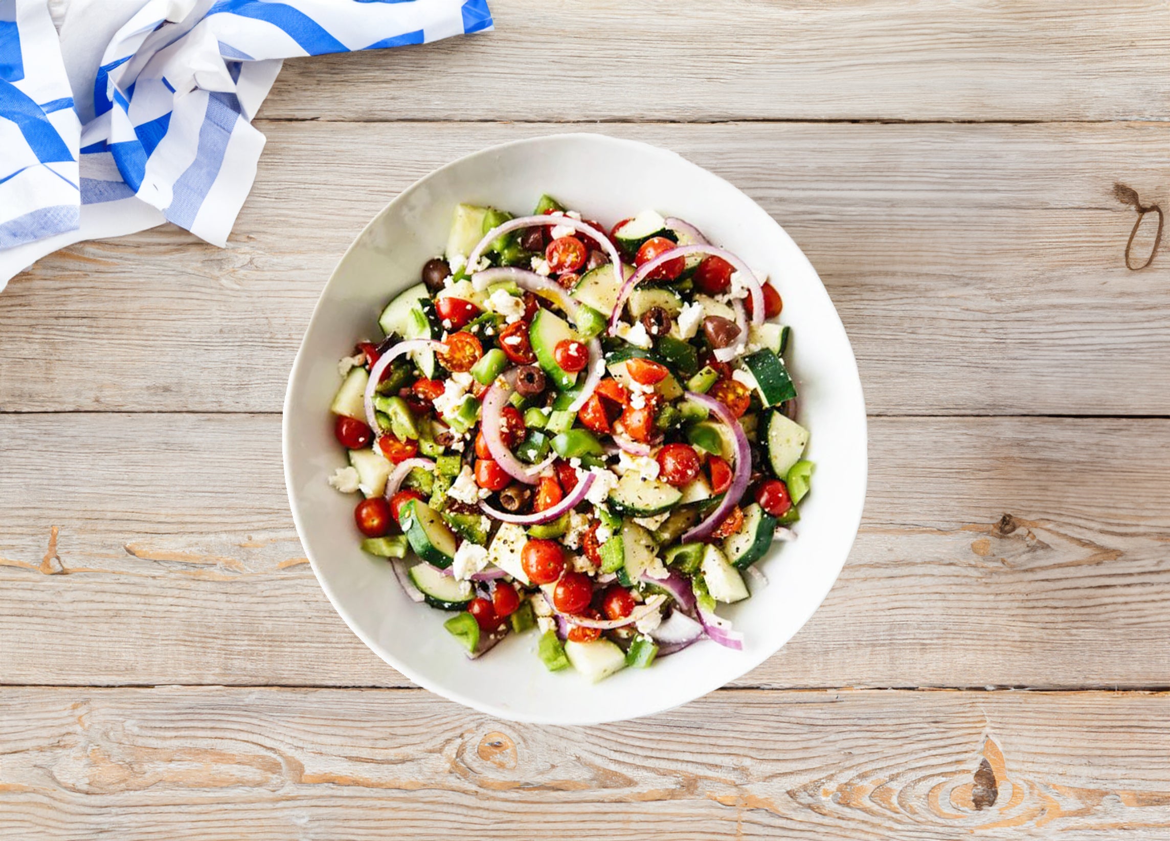 Authentic Greek Salad (Horiátiki Salata)